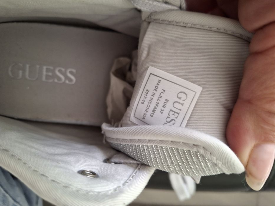 Buty na koturnie guess roz.37