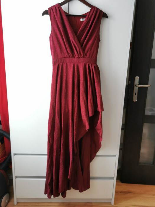 Elegancka długa sukienka