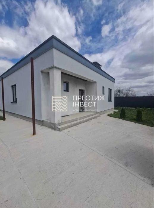 Продаж капітального будинку на 4 сотках