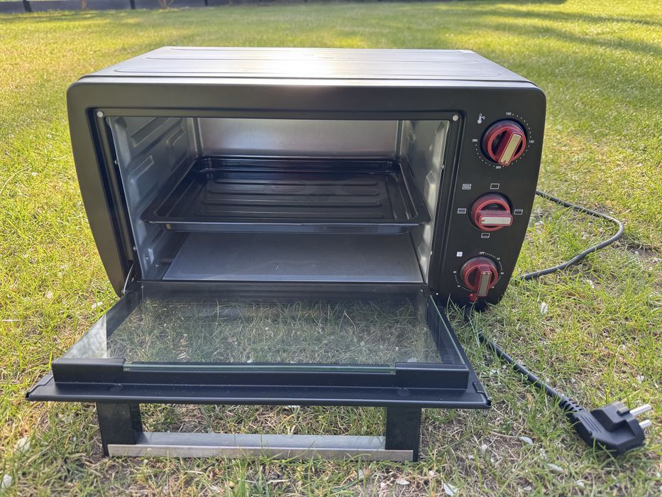 Magic Oven 1380W piekarnik.
