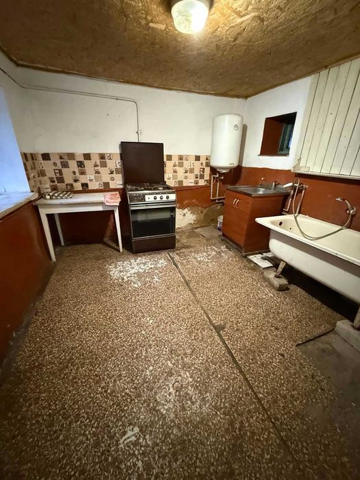 Продам будинок в районі школи Малодолинське