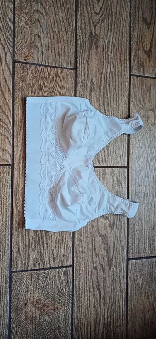 Biały biustonosz Wäshe Pur w r. 80 D