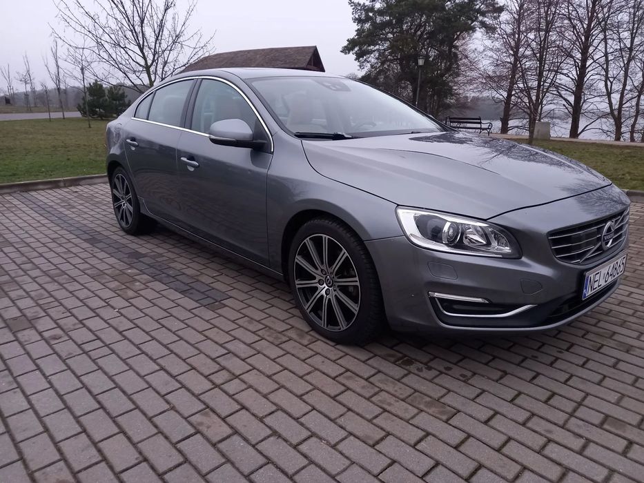Volvo S60 Volvo S60 T5 AWD 4x4 LONG Inscription platinum