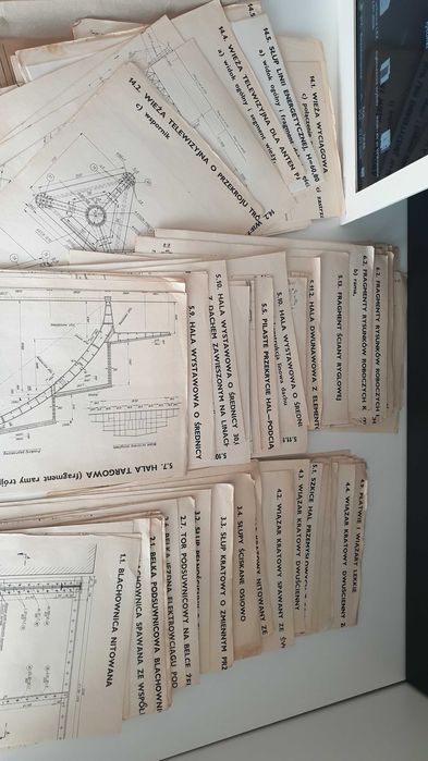 Konstrukcje Stalowe tablice, przykłądy projektów, 80 arkuszy.