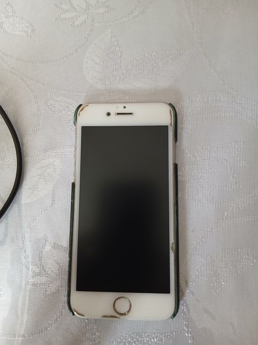 Продаю айфон 6s з чехлом захисним склом і зарядкою