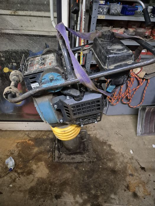 Skoczek ubijak BOMAG BT 65/4