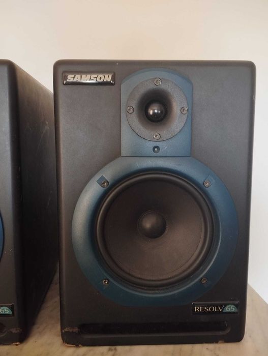 Colunas Samson Resolv65