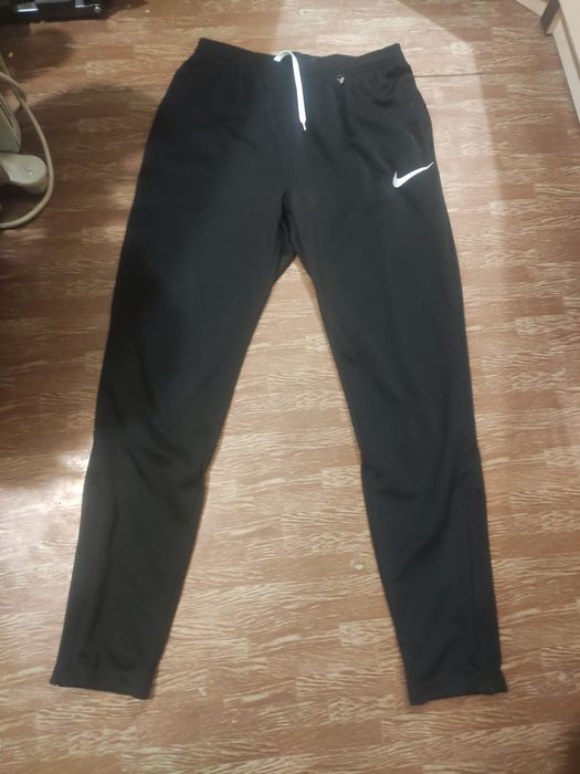 Штаны Nike original размер М