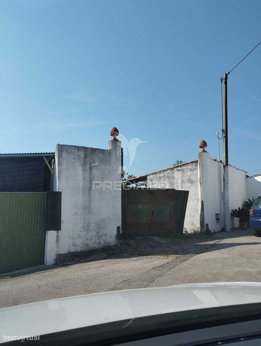 Terreno Urbano em Alcorriol — Torres Novas (São Pedro), Lapas E Ribeira Branca, Santarém