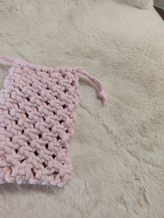 Bolsinha Glória macramé