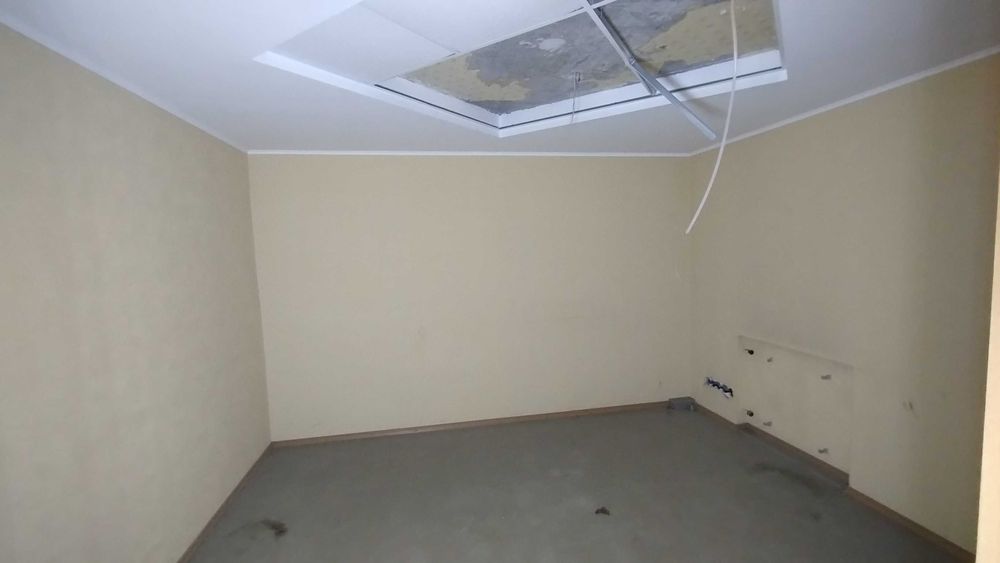 Продаж комерційного приміщення 1477 м.кв. м. Кропивницький