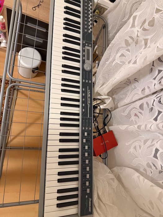 Studiologic VMK 88 Plus ( Zamiana na coś z elektroniki)