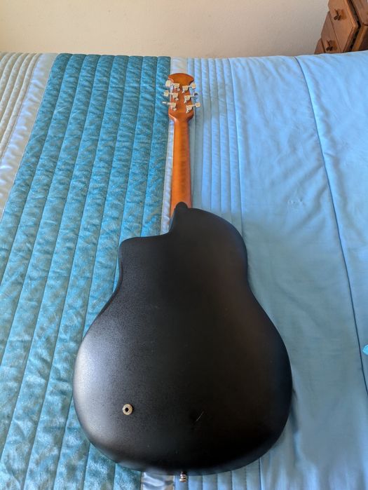 Guitarra eletro acústica Ovation
