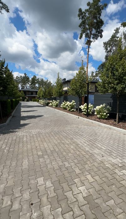 Продаж БУДИНКУ в лісовій Бучі 217 м2 10 соток закрита територія ГАЗ