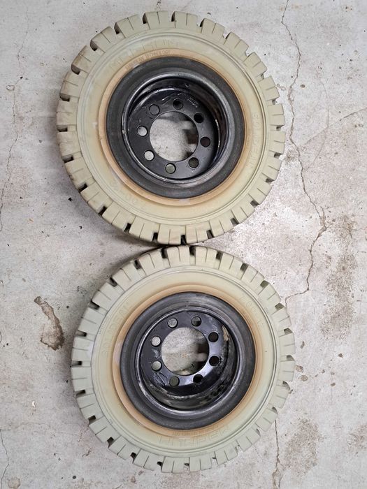 Koła do wózka widłowego Toyota, opona pełna 7.00-12 Solideal NB - nowe