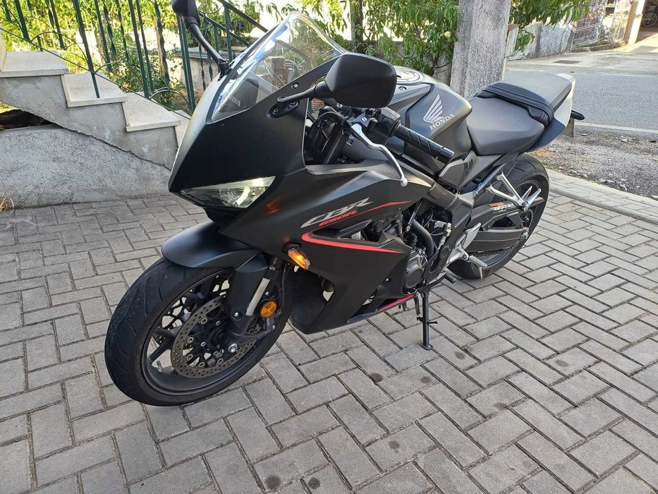 Honda CBR650R 2024