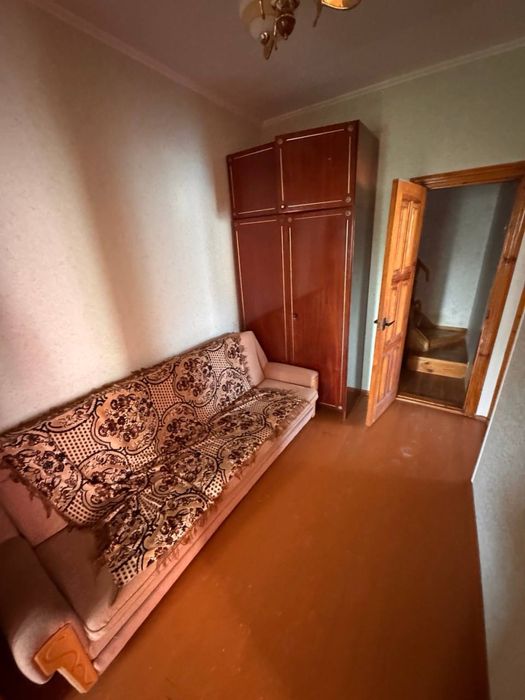 Продаж дачного будинку (з можливістю постійного проживання)