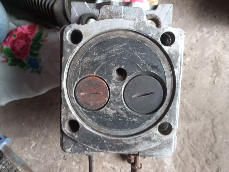 поршньова група,на трактор  т25