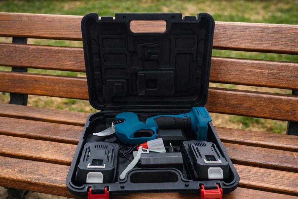 Секатор аккумуляторный Макита MS0141 Сучкорез Веткорез Сікатор Ножницы