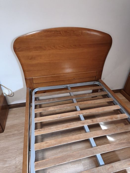 Cama de solteiro 200*100 madeira maciça