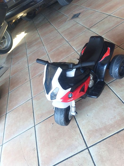 Motorek elektryczny na akumulator