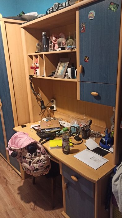 Meble młodzieżowe zadbane