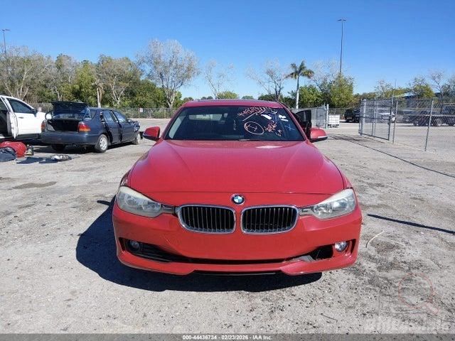 Продам BMW F30 328I N20 B20A 2014 3 Series red