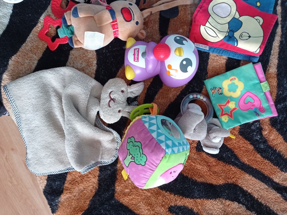 Paka Mix zabawek niemowlęcych