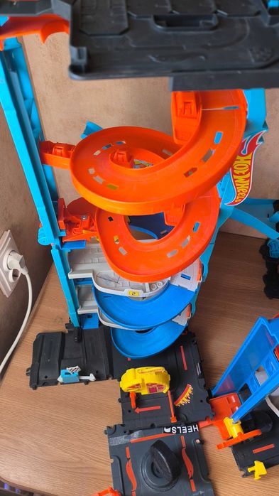 Набір трас Hot Wheels City