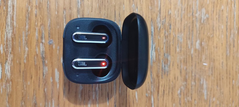 оригінальний jbl live flex