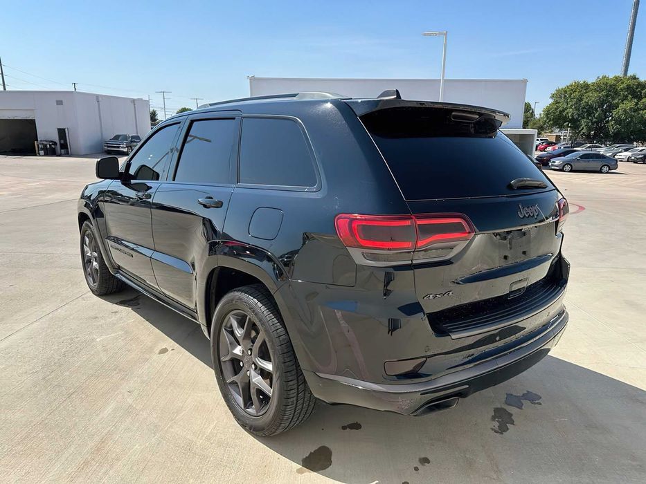 Jeep Grand Cherokee      2020