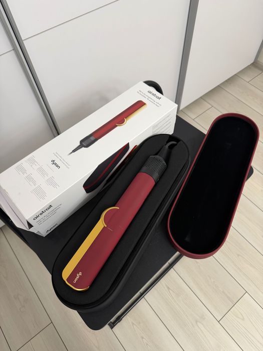 Dyson Airstrait straightener (Velvet Red/Gold)