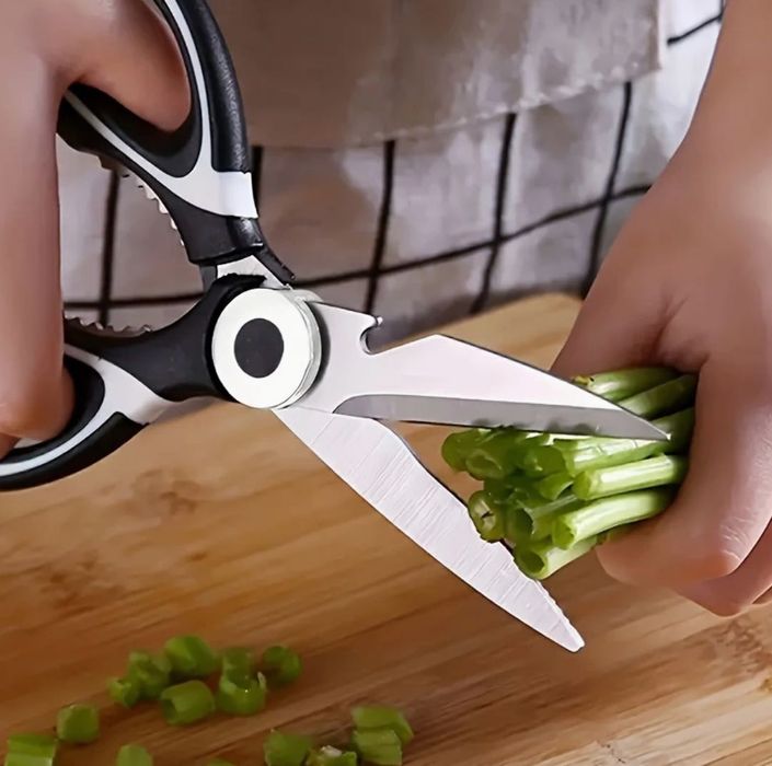 Tesoura de Cozinha Nova