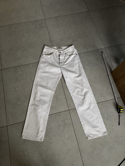 Классические белые джинсы levi's 30/32