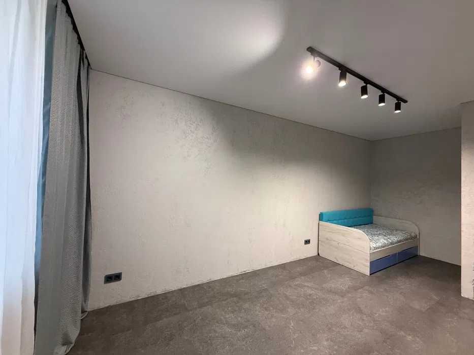 Ніхто не жив! Простора квартира з ремонтом. При вїзді. Газ.