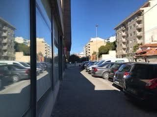 Loja com 300m2 vila nova de gaia
