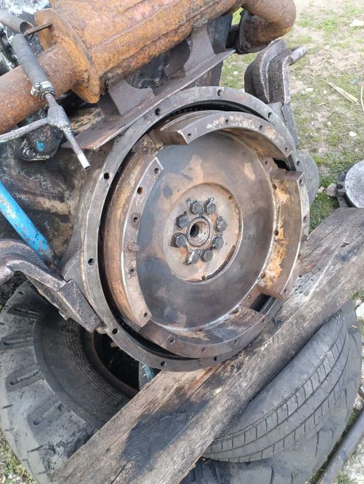 продам  маховик кожух маз краз есть ямз 236 и 238