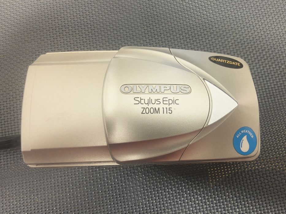 Цифровая фотокамера Canon PowerShot SD960 IS-12.1 MP ELPH серебристого