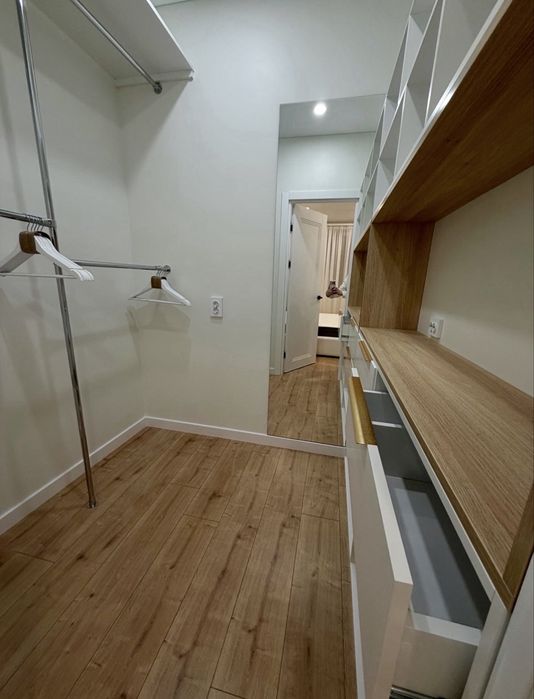 Півтора кімнатна .43кв.м.Ремонт.Меблі.Техніка.Без Комісііі для Покупця