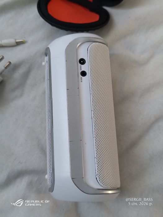 JBL Flip 1- оригінальна портативна Bluetooth-колонка / Чохол + зарядка