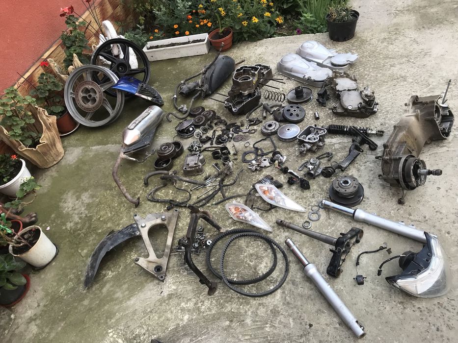 Продаються запчасти мото honda 125 150 sh інжектор