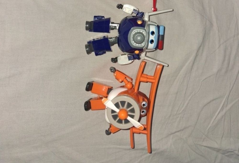 2 zabawki Super Wings