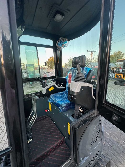 NOWA koparka 1,5T Diesel 25 KM 3 CYLINDRY Dwusekcyjna pompa Ramię skr