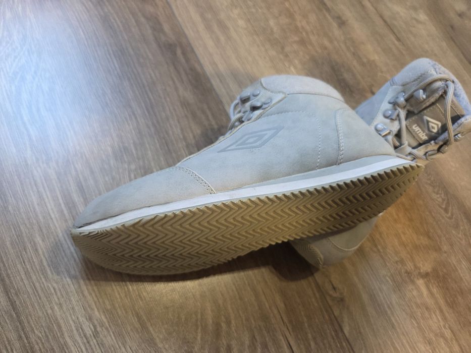 Buty młodzieżowe ocieplane Umbro r.39