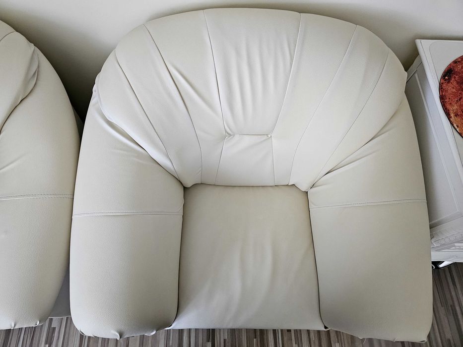 Dwa fotele z eko skóry