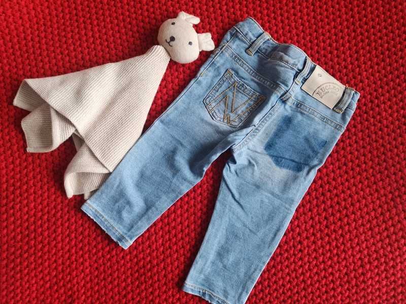 NUCLEO jeansy z streczem wakacyjne wzory 74-80 cm 9-12m.