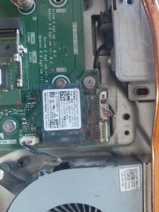 Dell OptiPlex 3280 AIO (i3/i5 10 gen, 8GB RAM, 256GB SSD) – Nie włącza się / Na części