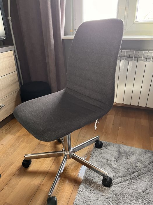 Krzesło obrotowe do biurka tapicerowane szare