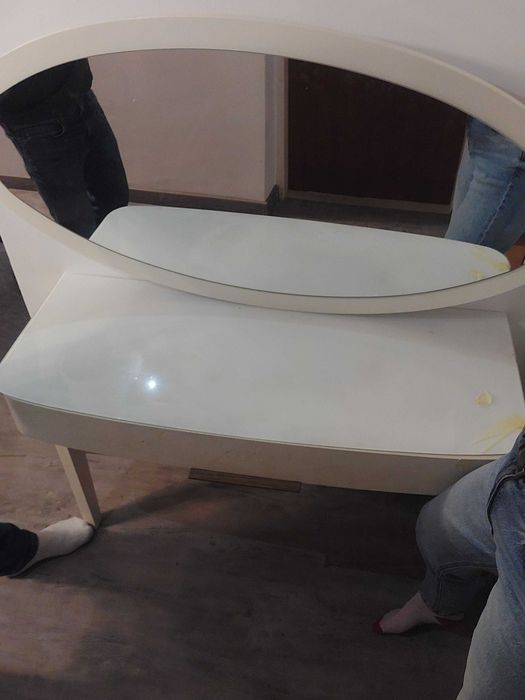 Toaletka z lustrem kolor ecru