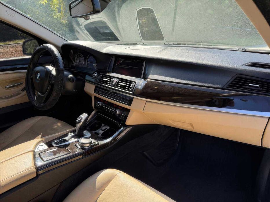 BMW 5 Series 535i      2016